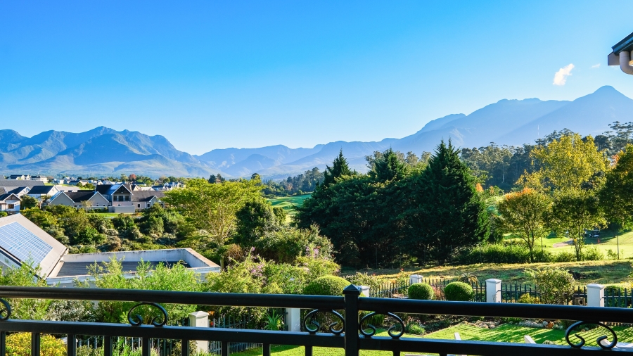 4 Bedroom Property for Sale in Kingswood Golf Estate Western Cape